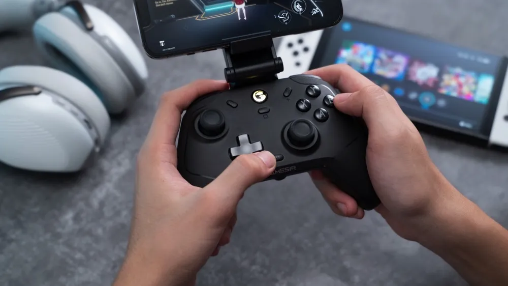 GameSir launches the first Xbox controller with Hall Effect sticks